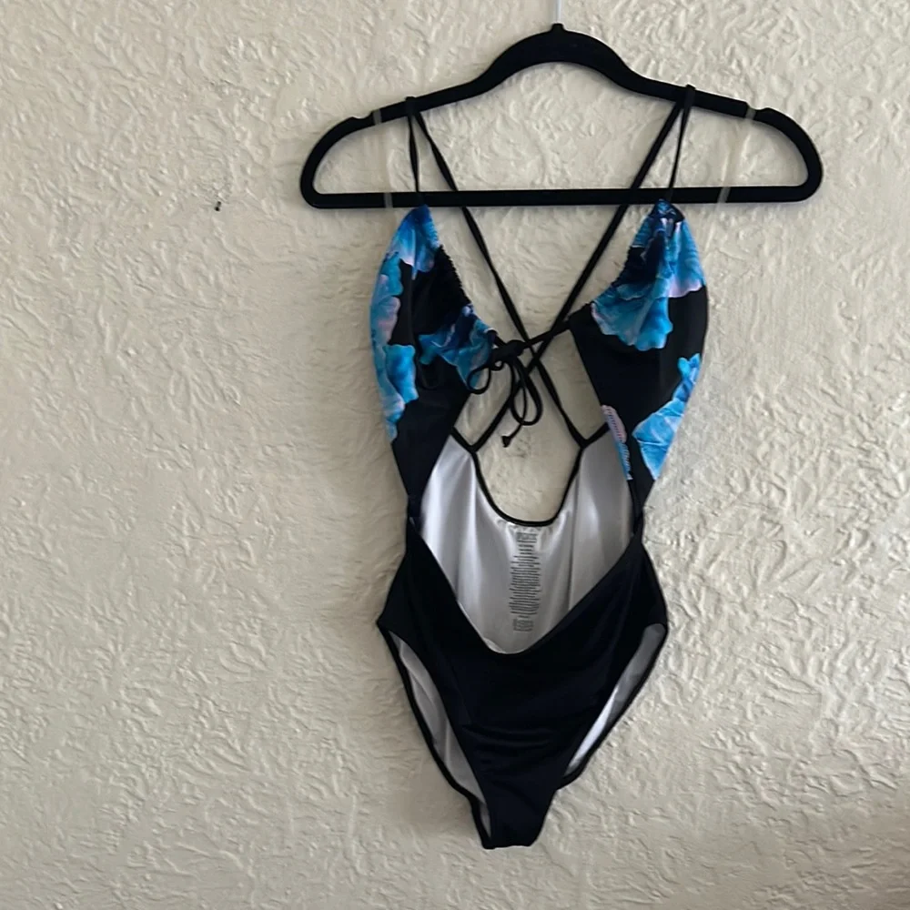 Victoria’s Secret Pink Cut Out Front Black Blue Floral Swimsuit Medium